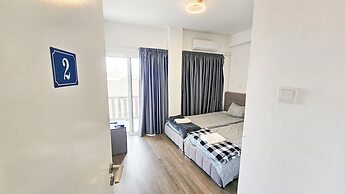 Downtown Rooms, 200m from Marina Beach