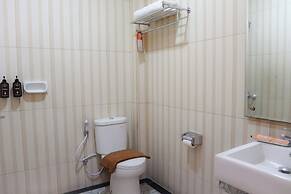 Front One HK Resort Semarang