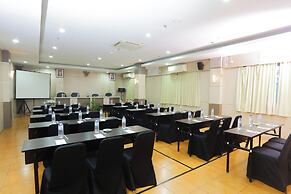 Front One HK Resort Semarang