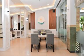 Front One HK Resort Semarang