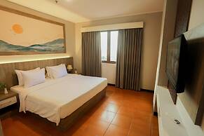 Front One HK Resort Semarang