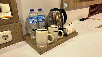 Front One HK Resort Semarang