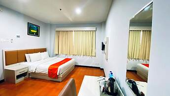 Front One HK Resort Semarang