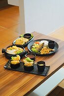 Front One HK Resort Semarang