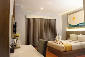 Front One HK Resort Semarang