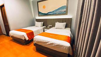 Front One HK Resort Semarang