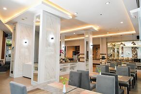 Front One HK Resort Semarang