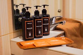 Front One HK Resort Semarang