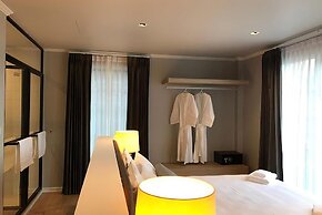 Grande Sun Seaside Villas