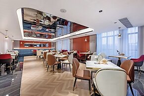 Poltton International Apartment Gaoming