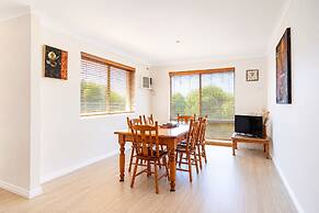 Family Oasis At Busselton