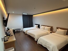 HOTEL DEOKYEONG