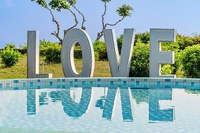 Happiness Ocean View B&B