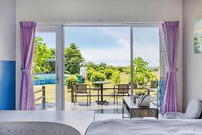 Happiness Ocean View B&B