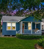 Blissful Blue Bungalow in Baton Rouge