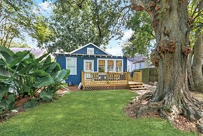 Blissful Blue Bungalow in Baton Rouge