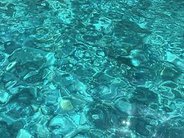 Flisvos Beachfront Apartments