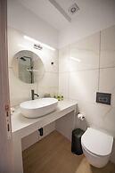 Flisvos Beachfront Apartments