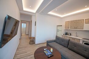 Flisvos Beachfront Apartments