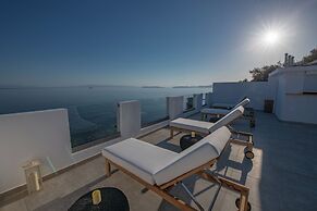 Flisvos Beachfront Apartments