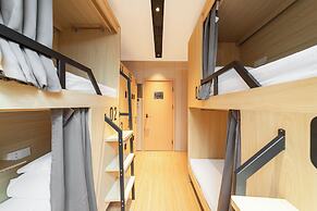 CaptainNo 5YouthHotel XianxiaRoad Branch