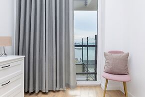 Nowa Flotylla Widok na Rzekę by Renters