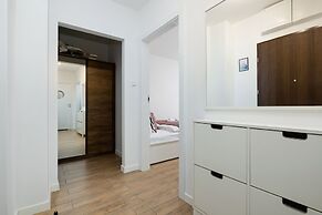 Nowa Flotylla Widok na Rzekę by Renters