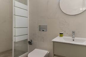 Phaedrus Living: City Breeze Residences Finesse