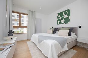 Ludwiki Apartment by Renters Prestige