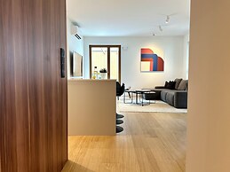 Ludwiki Apartment by Renters Prestige