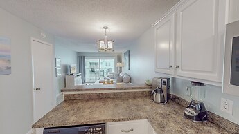 Top Floor Beachside Condo in Gulf Shores Sleeps 6