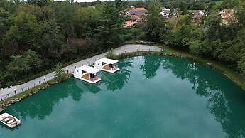 FLOATING DREAM
