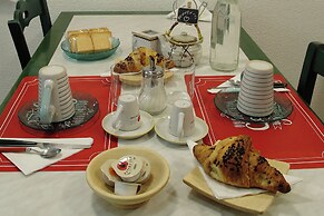 Room-charming Rustic Lodge in Trieste wi