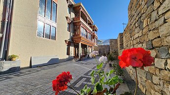 Hotel Ladakh Heights