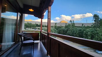 Hotel Ladakh Heights