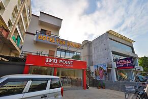 Hotel TGR Rooms