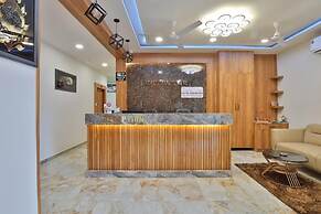 Hotel TGR Rooms