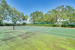 10 Mi to Disney - Lake-view Haven w/ Pool Access!