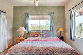 Chic Tucson Casita w/ Deck & Panoramic Views!