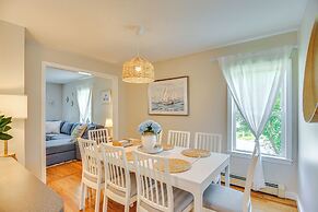 Wakefield Escape: Walk to Downtown & Near Beaches!