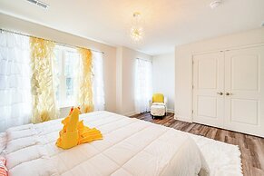 Deck & Yard: Spacious Poconos Home