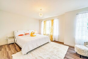 Deck & Yard: Spacious Poconos Home