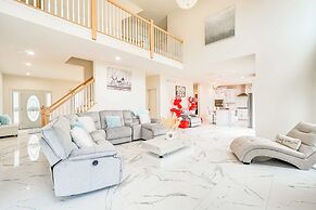 Deck & Yard: Spacious Poconos Home