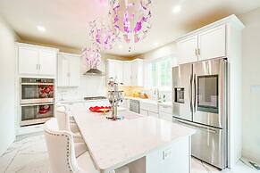 Deck & Yard: Spacious Poconos Home