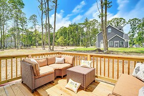 Deck & Yard: Spacious Poconos Home