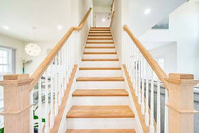 Deck & Yard: Spacious Poconos Home