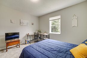 Morgantown Home: 1 Mi to West Virginia University!