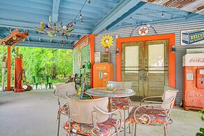 Eclectic Mandeville Home: Walk to Lakefront Park
