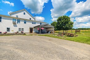 Rural Middlefield Home on Peaceful Working Farm!