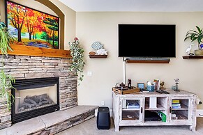 Rathdrum Home w/ Hot Tub: Steps to Beach Access!